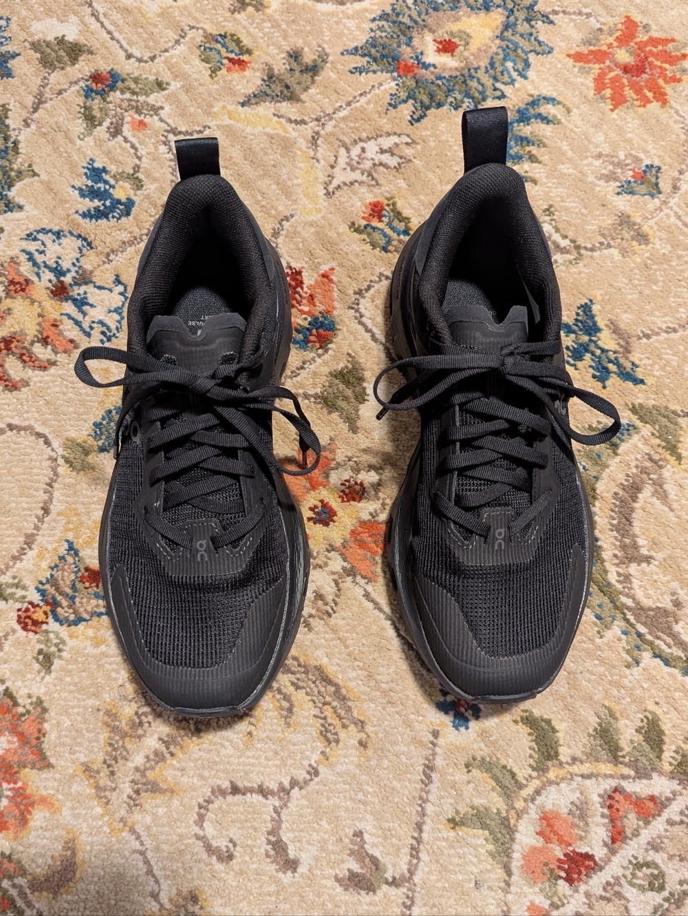 On Cloud Women's Black Sneakers